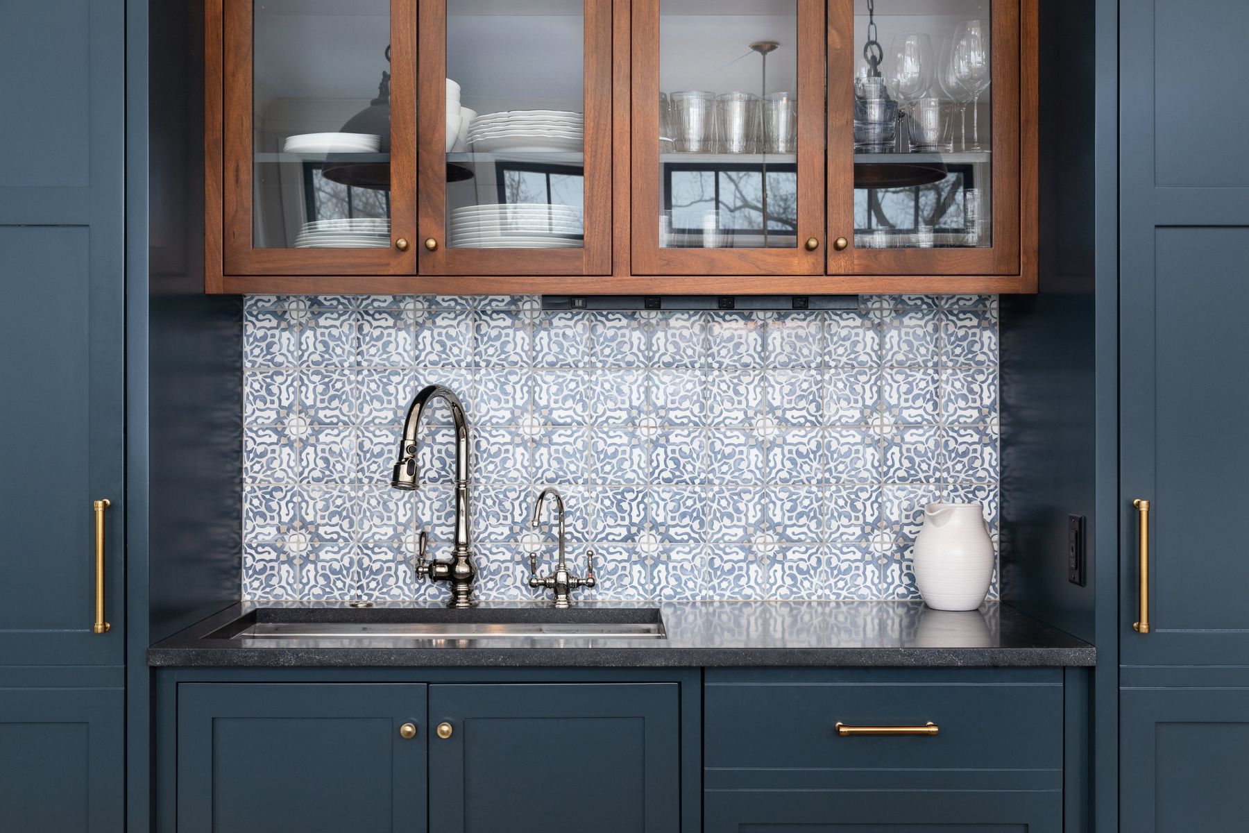 Patterned tile kitchen backsplash in Fort Walton Beach, FL